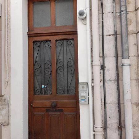 Le Nid D'Hirondelles - Appartement De Caractere Hypercentre Au Calme Bourges Extérieur photo